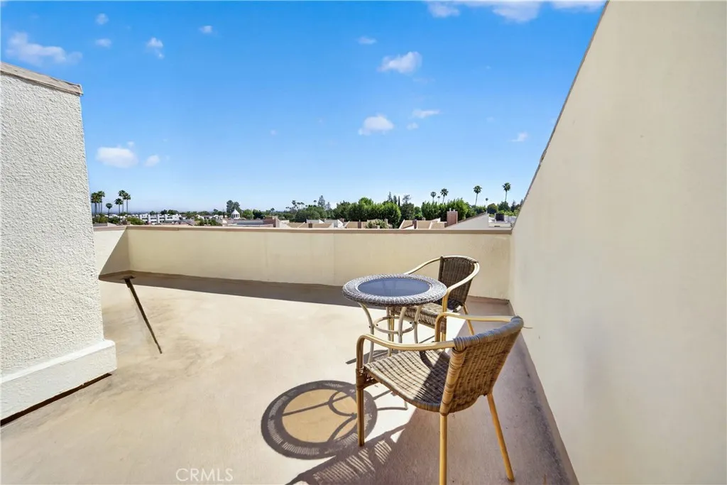 Additional image 58 of 5216 Yarmouth Avenue Unit 305, Encino, CA 91316