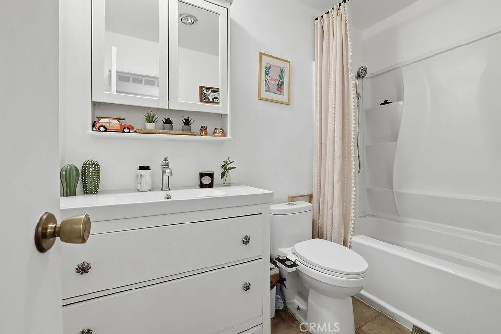 Additional image 14 of 5400 Newcastle Avenue Unit 45, Encino, CA 91316