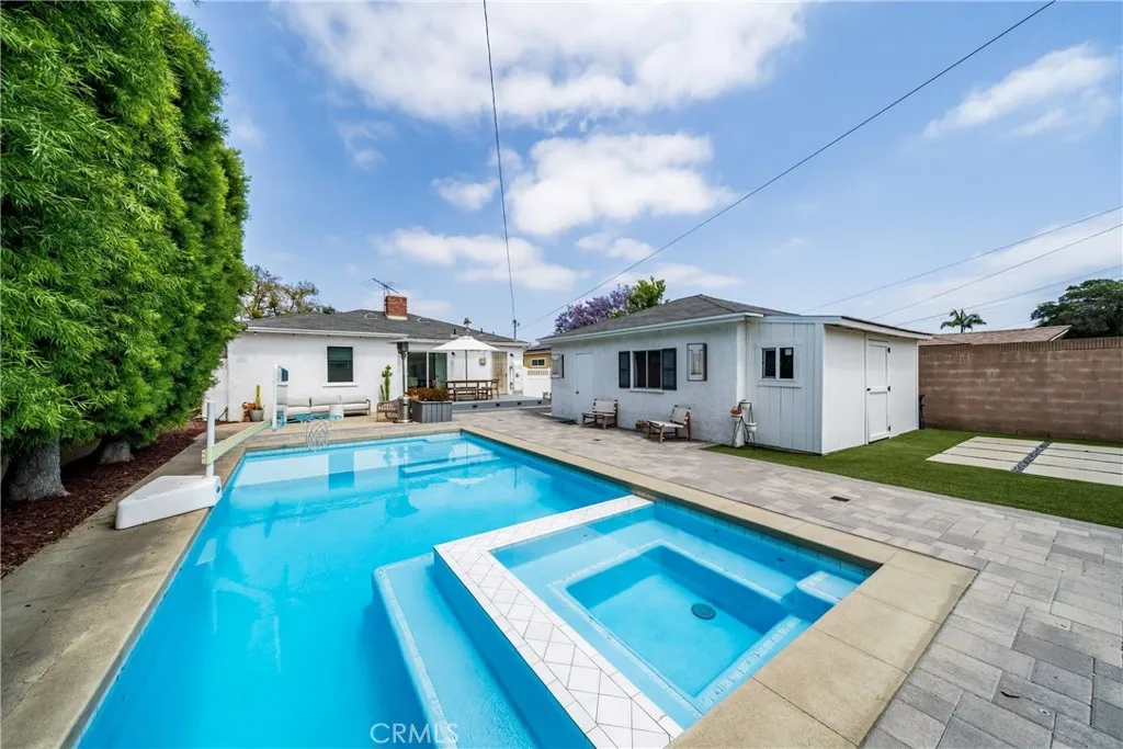 1006 E Ridgewood St, Long Beach, CA 90807 photo 4