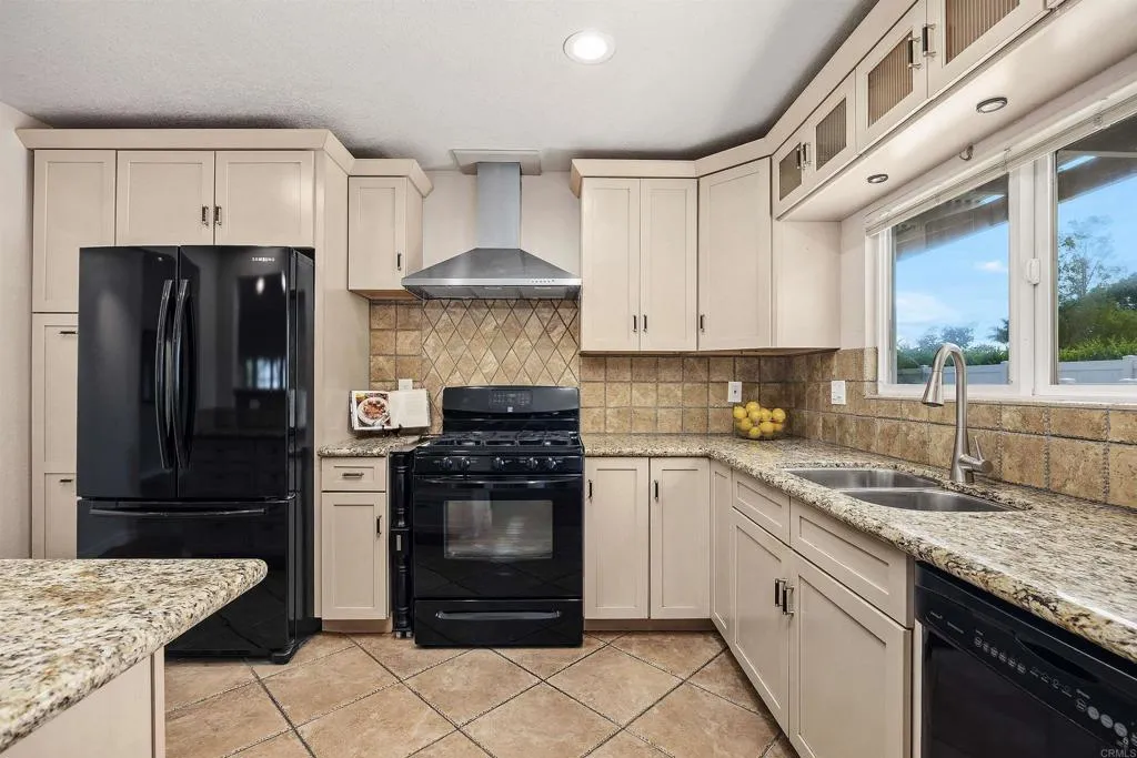 Additional image 10 of 1733 Schooner Way, Carlsbad, CA 92008