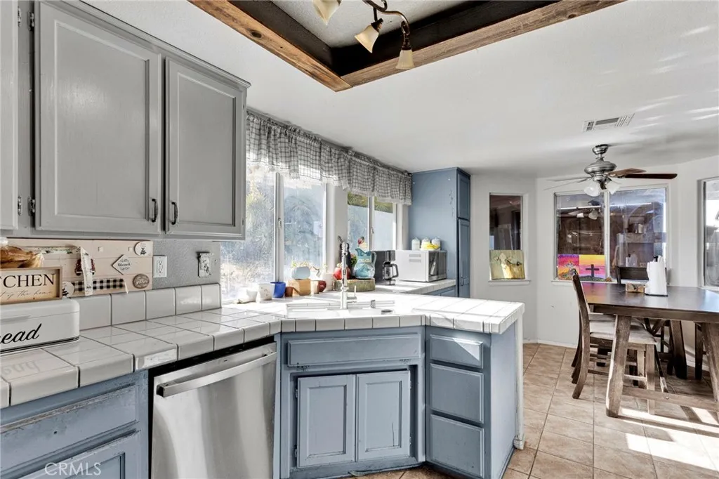 Additional image 95 of 6414 Nielson Road, Phelan, CA 92371
