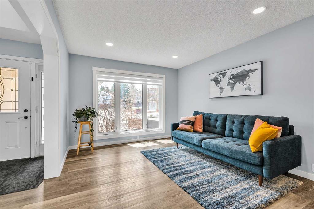 Additional image 4 of 215 Edgevalley Mews, Calgary, AB, T3A 5E5