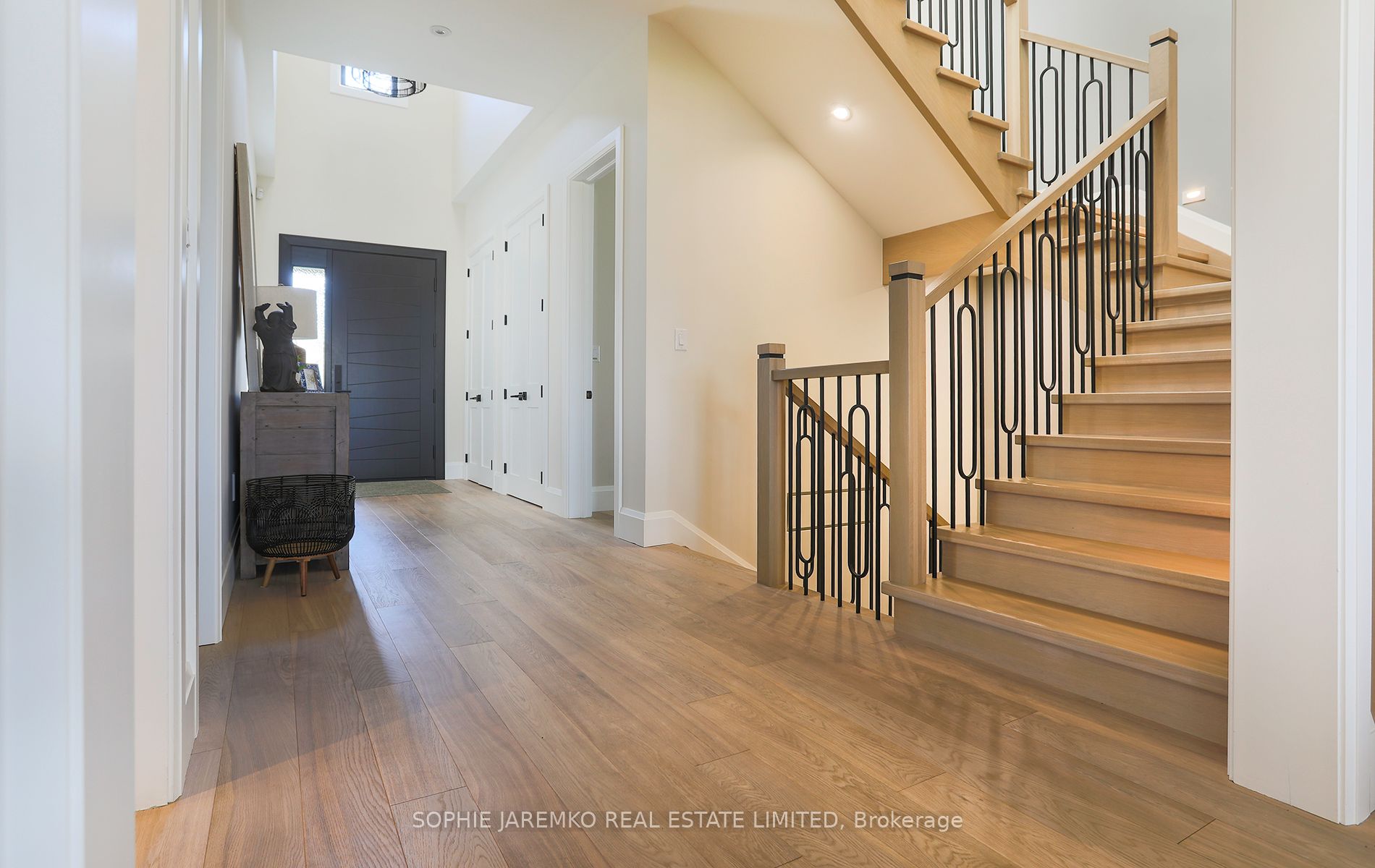 Additional image 3 of 939 Melton Drive, Mississauga, ON, L4Y 1K9