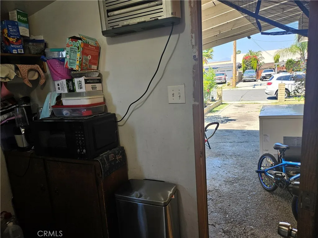 Additional image 29 of 537 E 3rd St, Rialto, CA 92376