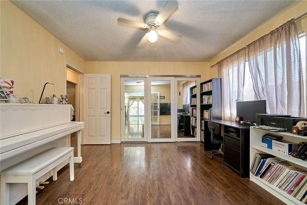 Additional image 59 of 20951 Gault St, Canoga Park, CA 91303
