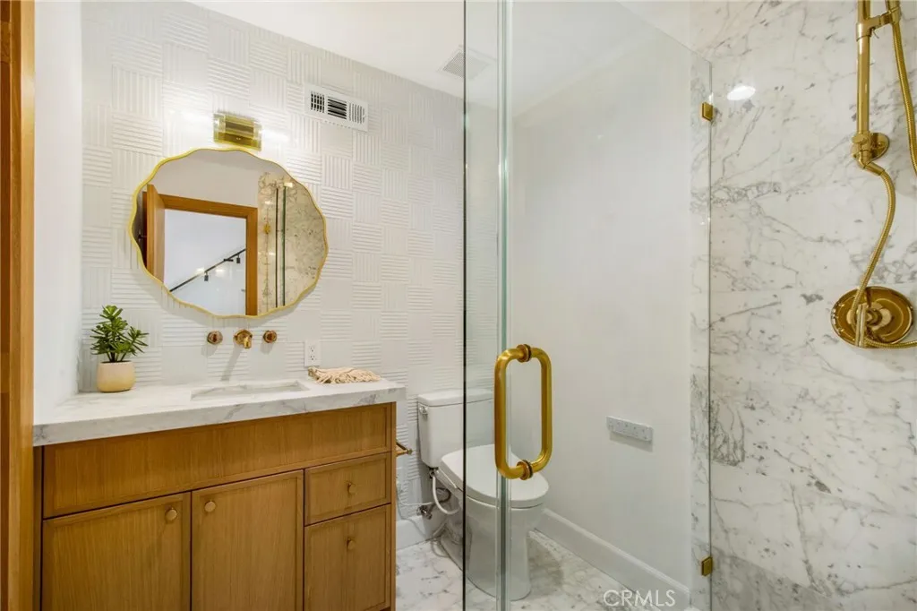 Additional image 25 of 305 Robinhood Ln, Costa Mesa, CA 92627