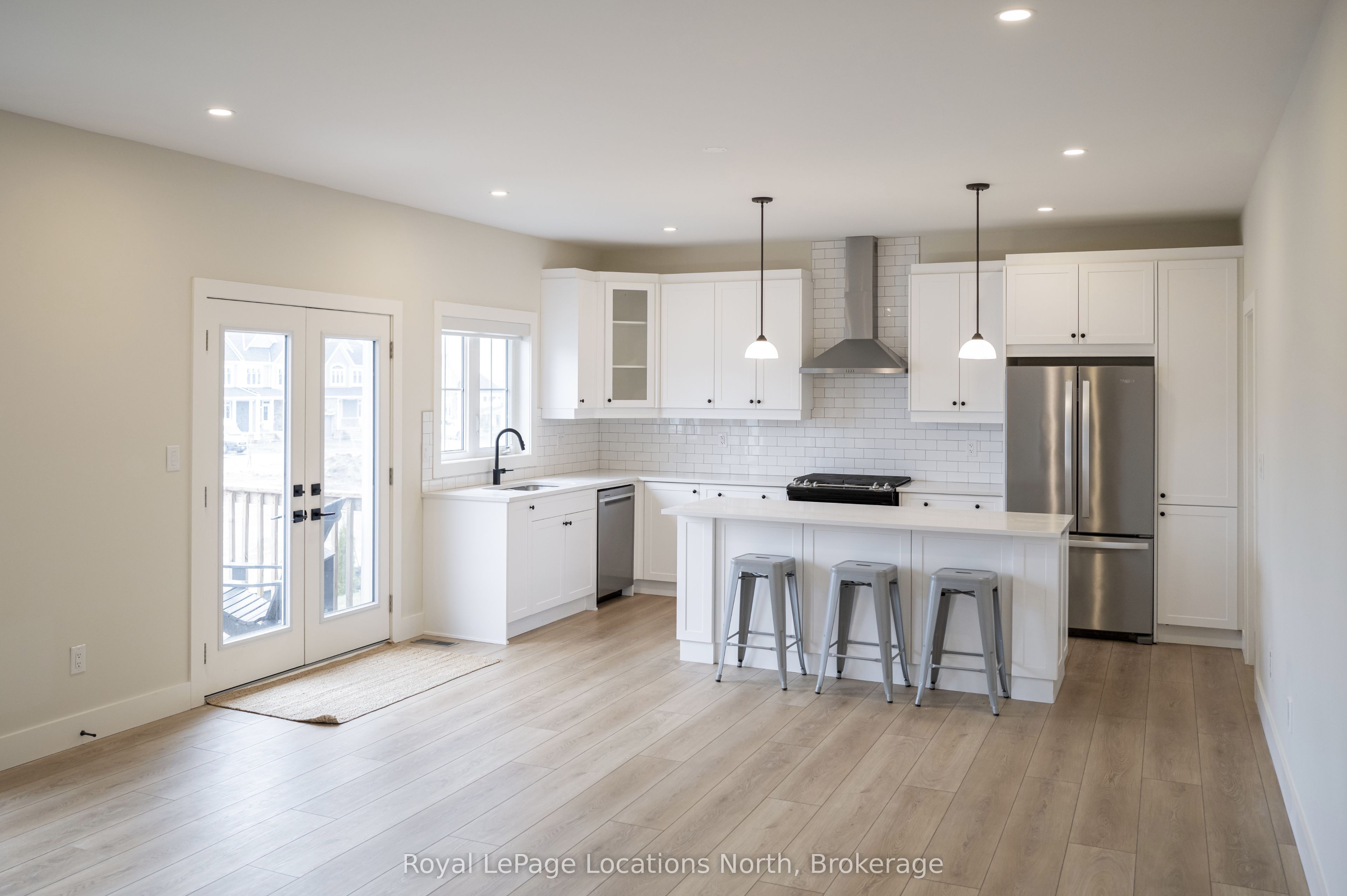 Additional image 2 of 142 Black Willow Crescent, Blue Mountains, ON, L9Y 5L7