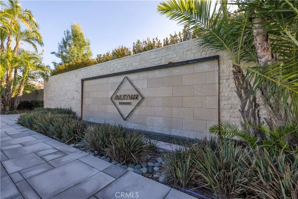 114 Interstellar, Irvine, CA 92618