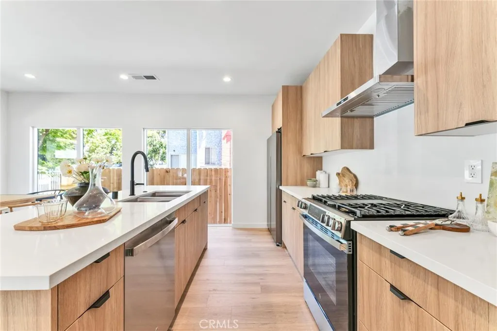 Additional image 13 of 1606 N Kingsley Dr, Los Angeles, CA 90027