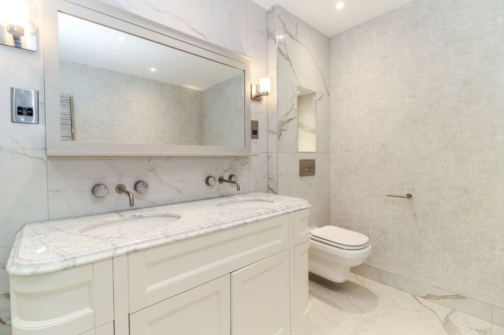 Additional image 12 of 3 bed flat for saleGregories Road, Beaconsfield HP9