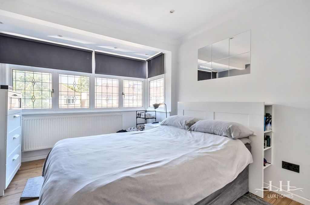 Additional image 11 of 4 bed end terrace house for saleMilton Avenue, Hornchurch RM12