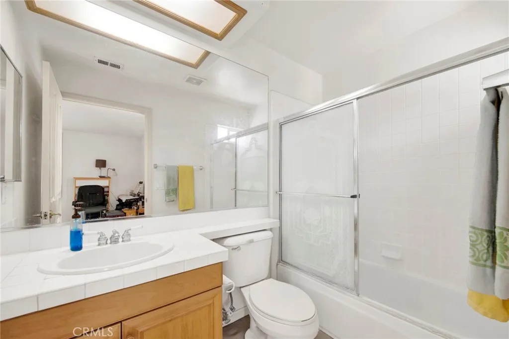 Additional image 44 of 5936 Vista De La Luz, Woodland Hills, CA 91367