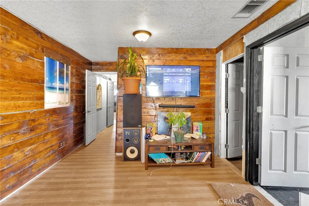Additional image 115 of 6414 Nielson Road, Phelan, CA 92371