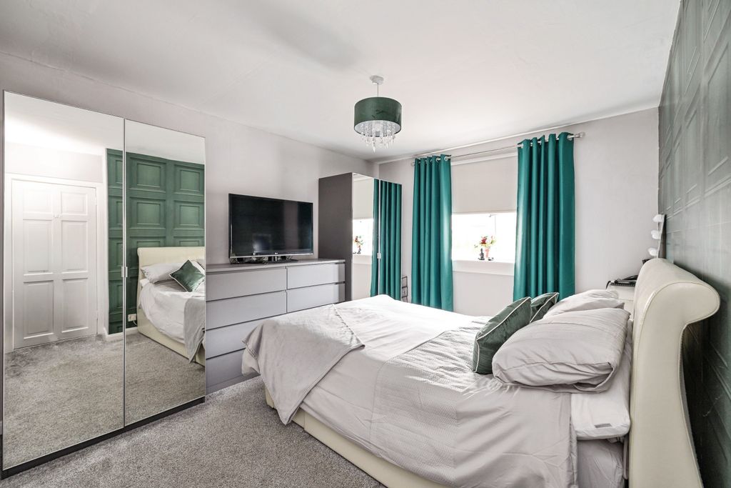 Additional image 9 of 3 bed flat for saleEaster Drylaw Drive, Edinburgh EH4