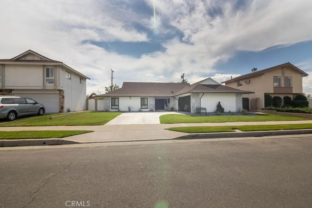3132 E Locust Ave, Orange, CA 92867 photo 2