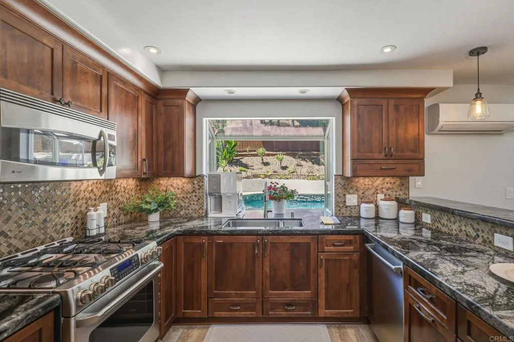 Additional image 18 of 11120 Forestview Lane, San Diego, CA 92131