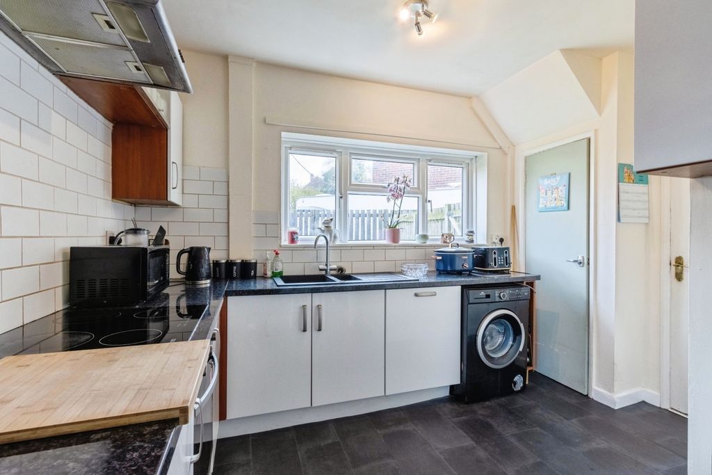 Additional image 7 of 2 bed semi-detached house for saleKettlethorpe Road, Wakefield, West Yorkshire WF2