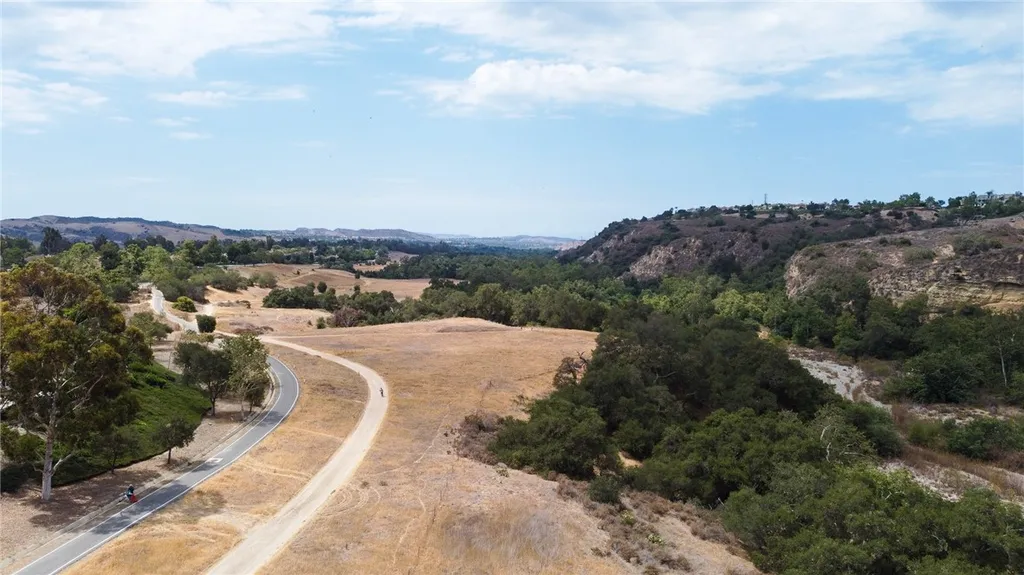 5 Calle Del Norte, Rancho Santa Margarita, CA 92688