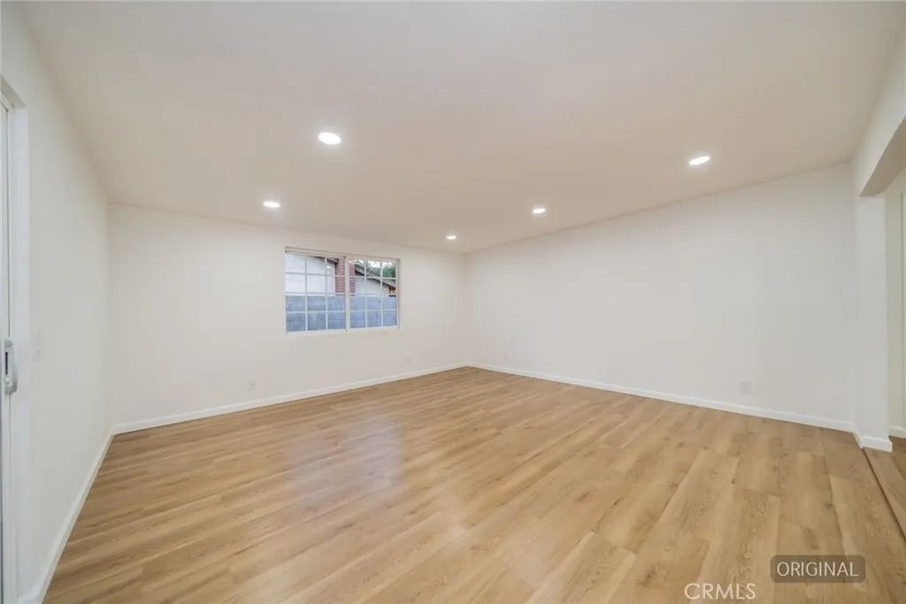Additional image 47 of 555 N Chestnut Ave, Rialto, CA 92376