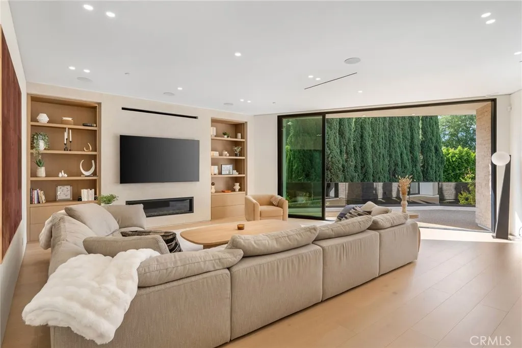 Additional image 36 of 16988 Strawberry Drive, Encino, CA 91436