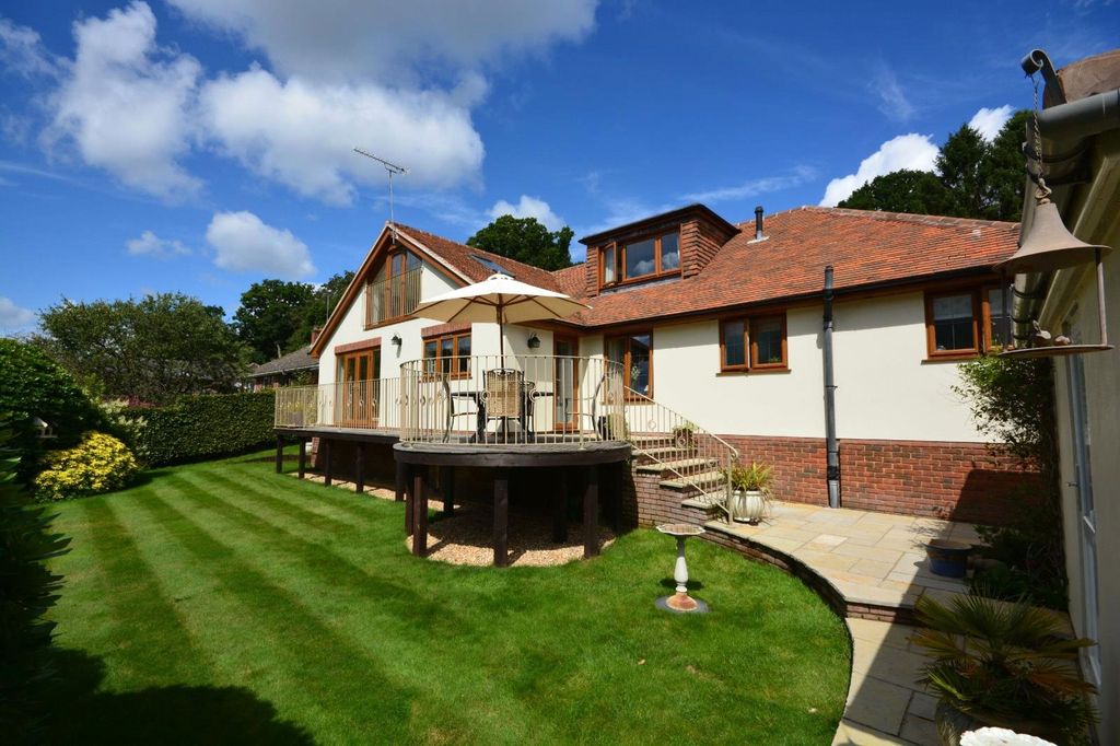 Additional image 5 of 4 bed country house for saleCrampmoor Lane, Crampmoor, Romsey, Hampshire SO51