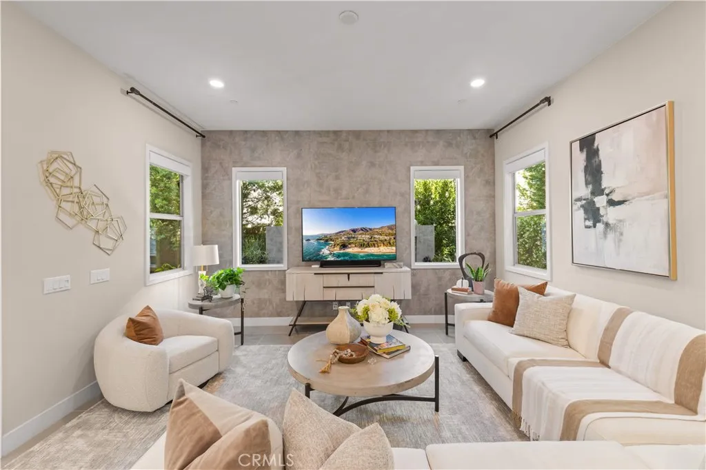 Additional image 10 of 131 Spiral, Irvine, CA 92618