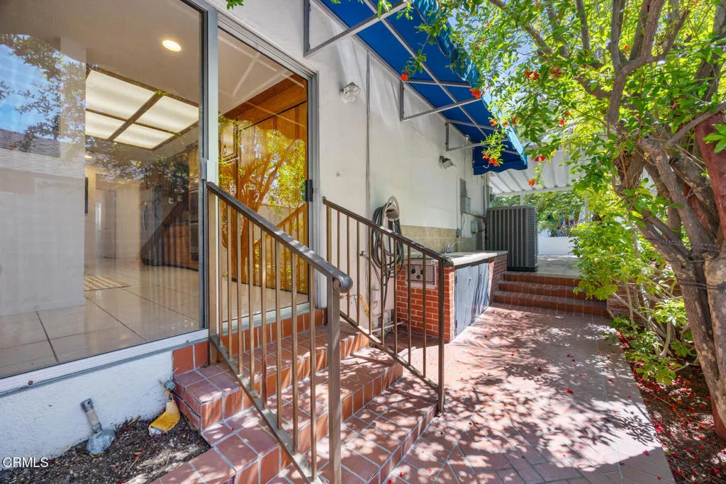Additional image 39 of 4906 Vicwood Avenue, La Crescenta, CA 91214