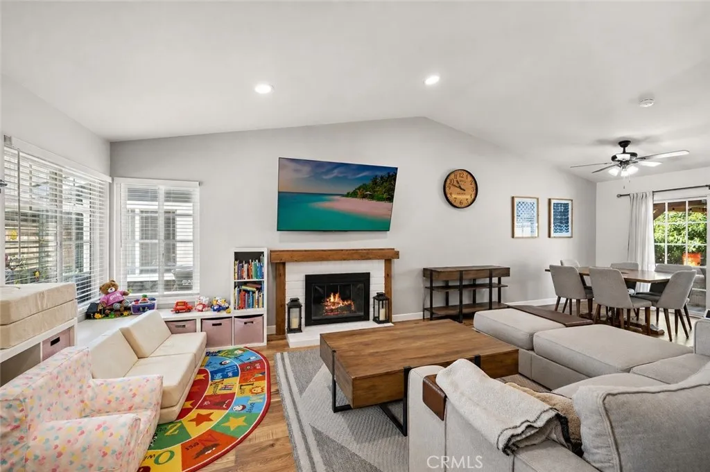 Additional image 26 of 21155 Larchmont Dr, Lake Forest, CA 92630