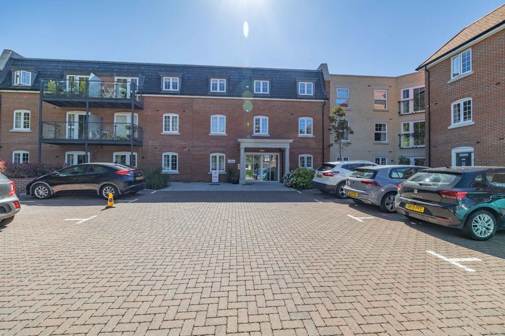 Additional image 14 of 1 bed flat for saleNew Dover Road, Canterbury, Kent CT1
