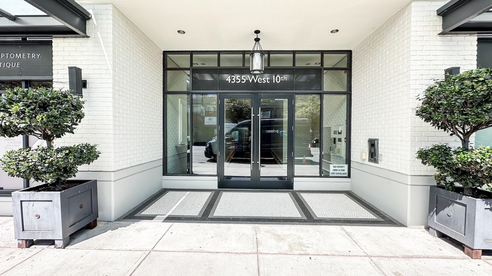 202-4355 10th Avenue W, Vancouver, BC, V6R 2H6