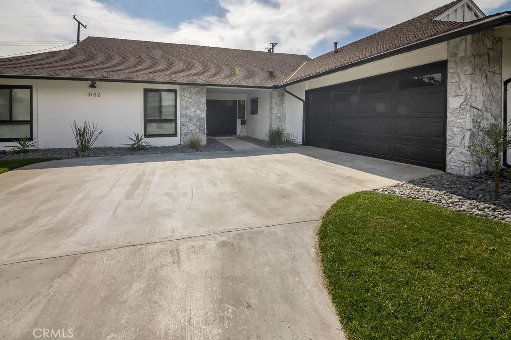 3132 E Locust Ave, Orange, CA 92867 photo 5