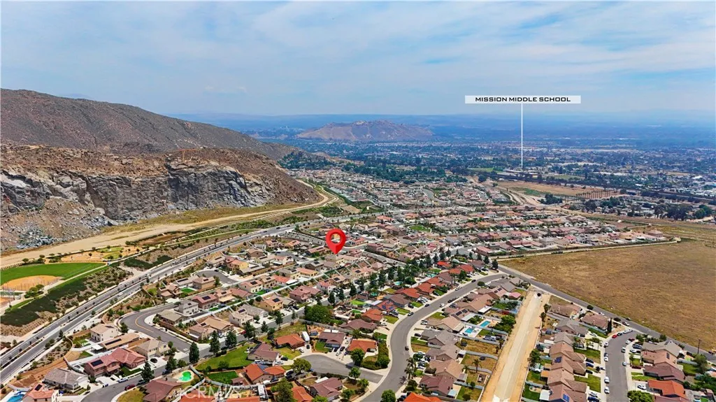 Additional image 28 of 2957 Flagstaff Dr, Jurupa Valley, CA 92509