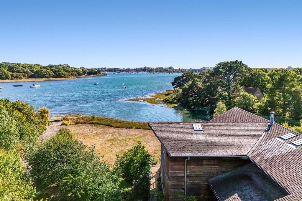 Additional image 17 of 4 bed property for saleSmugglers Lane, Bosham, Chichester PO18