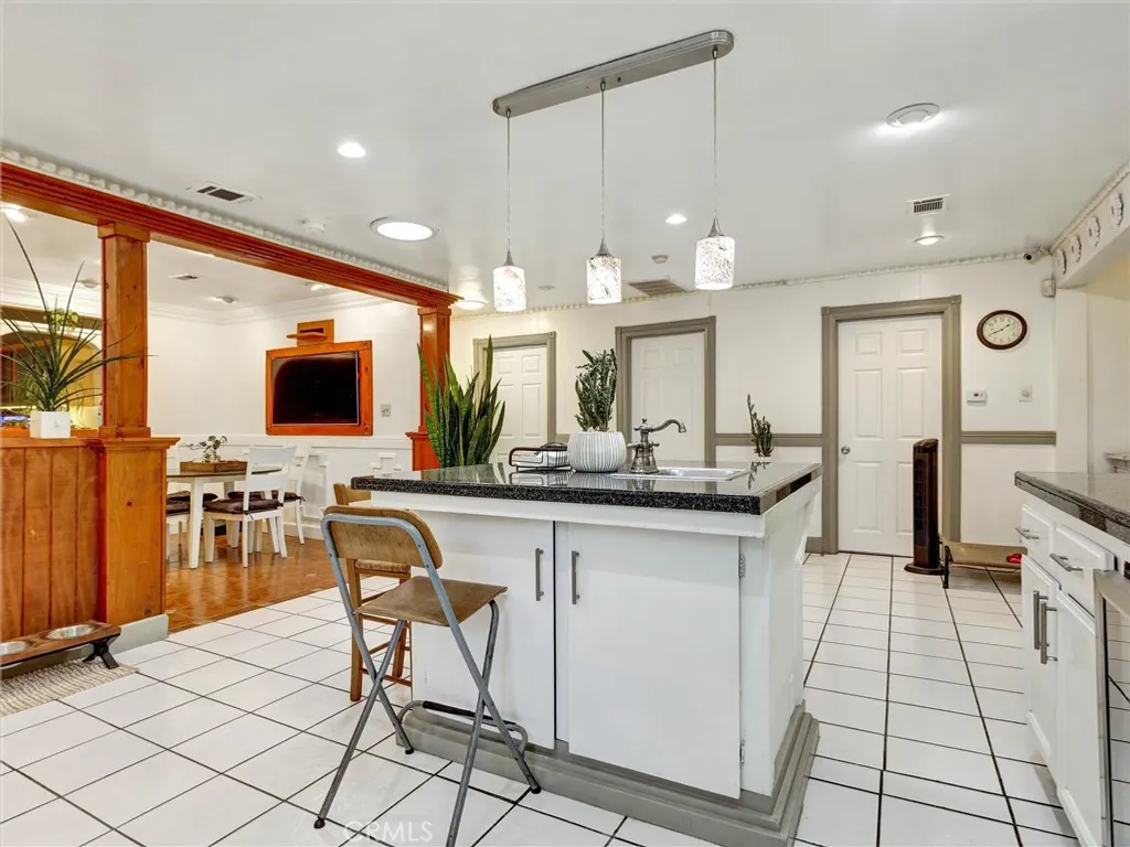 Additional image 14 of 2470 Hayes Ave, Long Beach, CA 90810