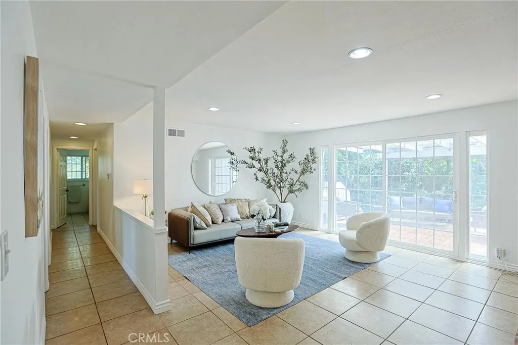 Additional image 12 of 990 S Siet Place, Anaheim, CA 92806
