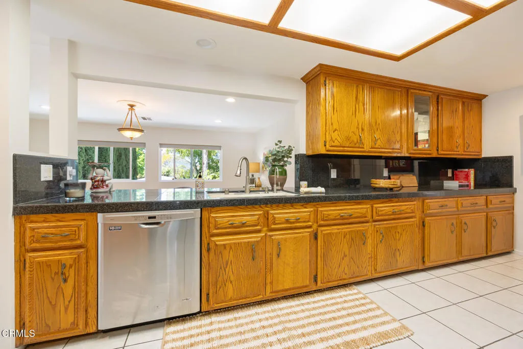 Additional image 17 of 4906 Vicwood Avenue, La Crescenta, CA 91214