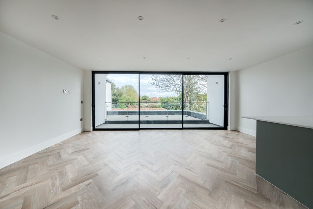 Additional image 3 of 2 bed flat for saleFlat 4, Benson Road, Stratford-Upon-Avon CV37