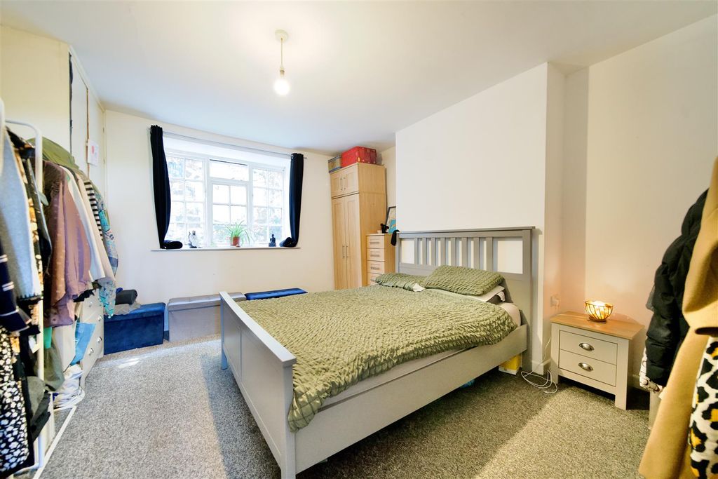 Additional image 6 of 2 bed flat for saleWyke Road, Weymouth DT4