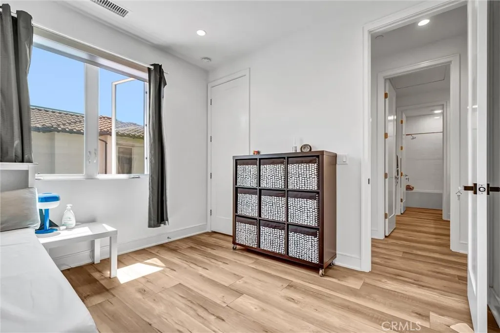 Additional image 18 of 151 Winnett, Irvine, CA 92602