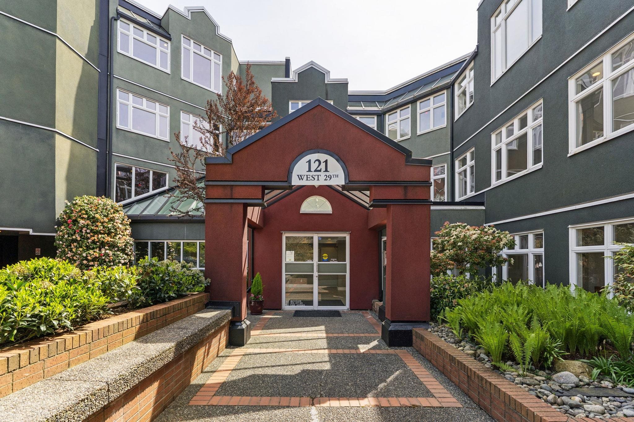 419-121 29th Street W, North Vancouver, BC, V7N 4L6