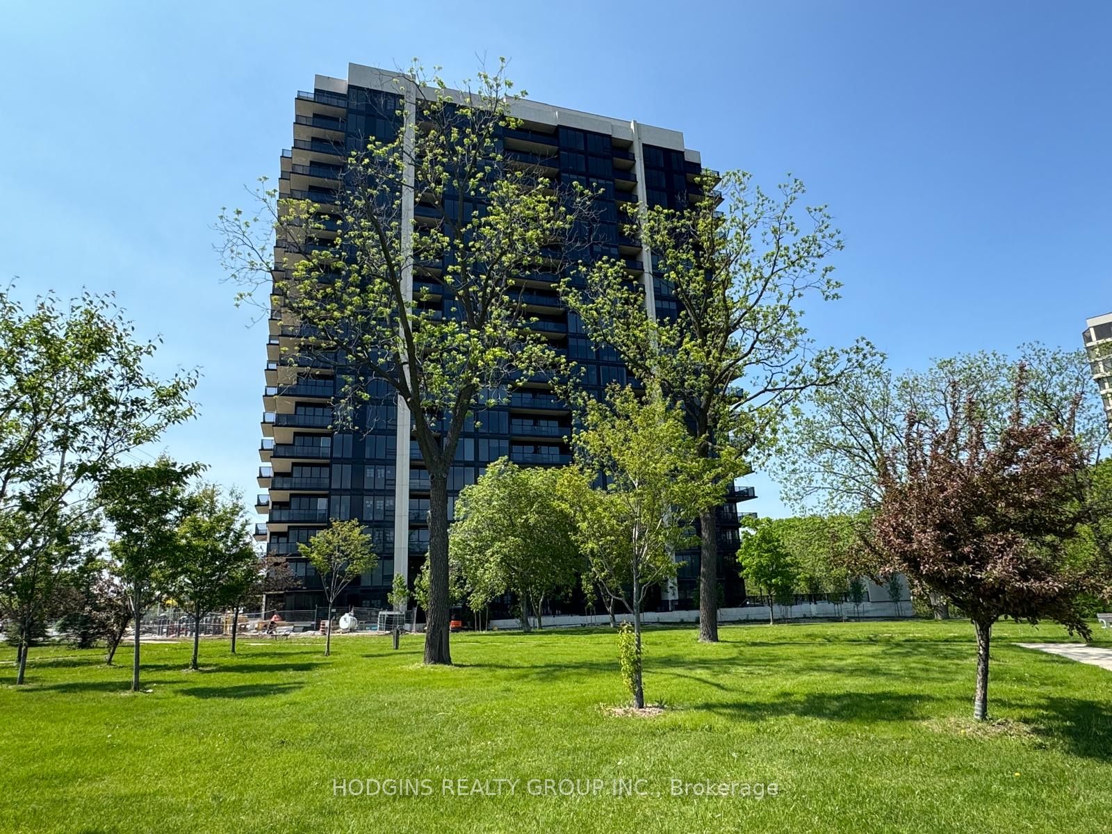 Additional image 2 of 1512-1035 Southdown Road, Mississauga, ON, L5J 0A2