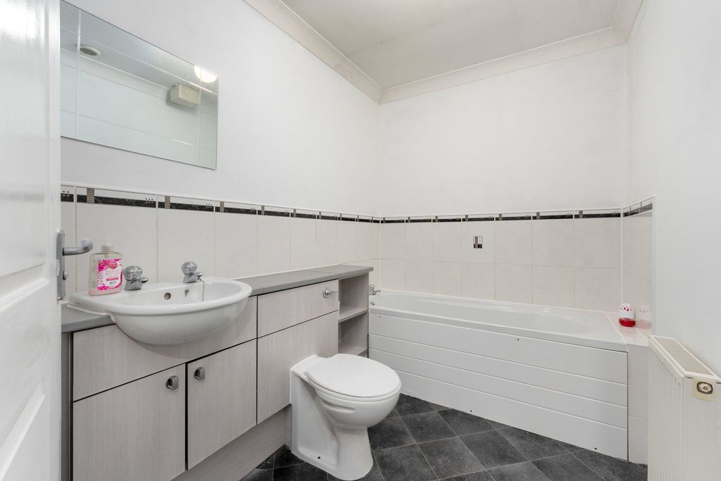 Additional image 11 of 2 bed flat for saleWhiteside Court, Bathgate EH48