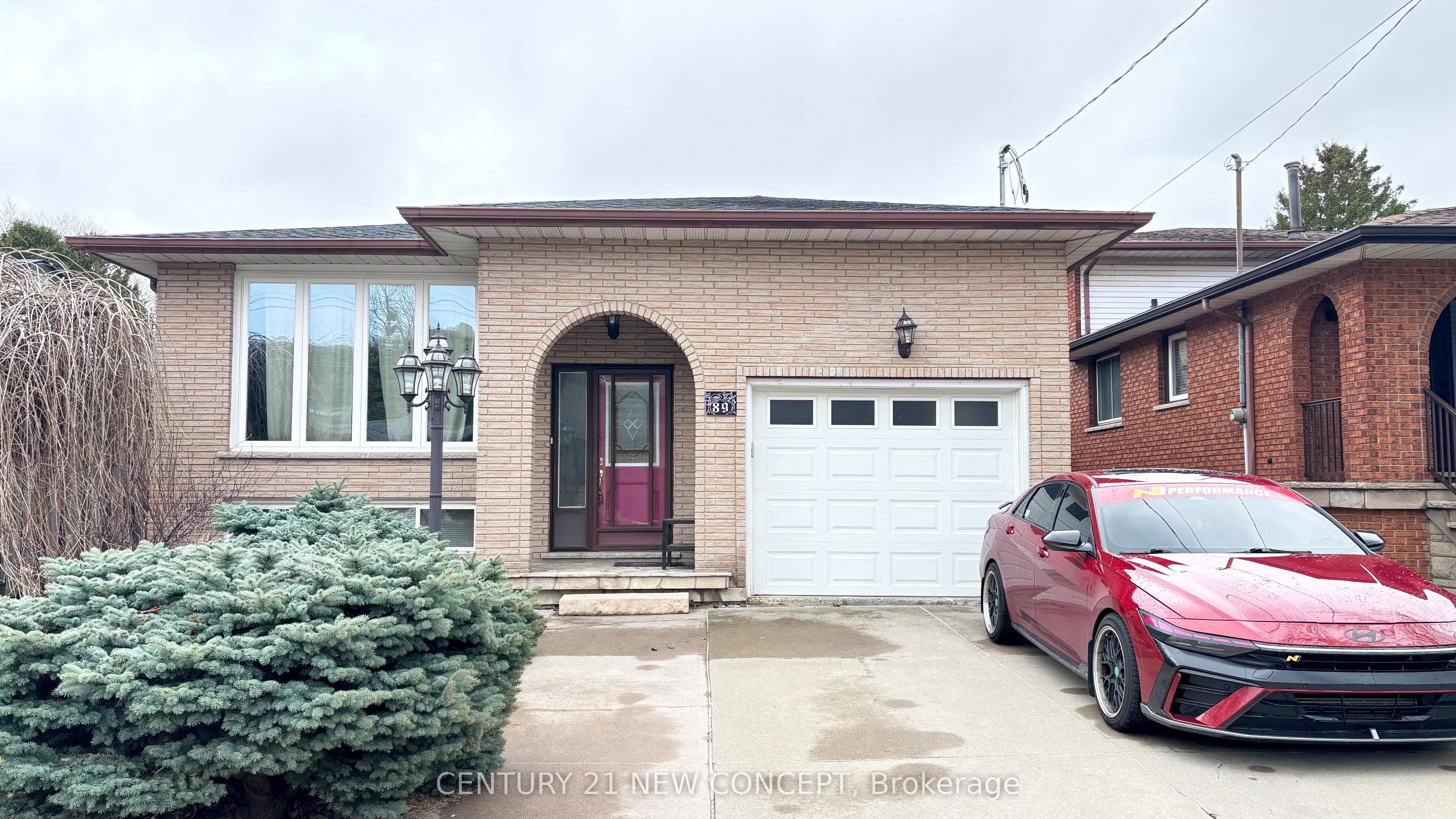 Main-89 Greencedar Drive, Hamilton, ON, L9C 6W4