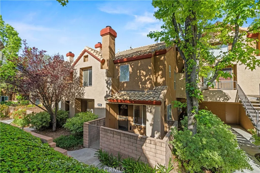 Additional image 2 of 22713 Copper Hill Dr Unit 44, Saugus, CA 91350