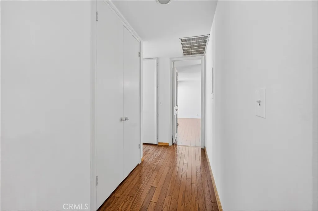 Additional image 12 of 5216 Yarmouth Avenue Unit 305, Encino, CA 91316
