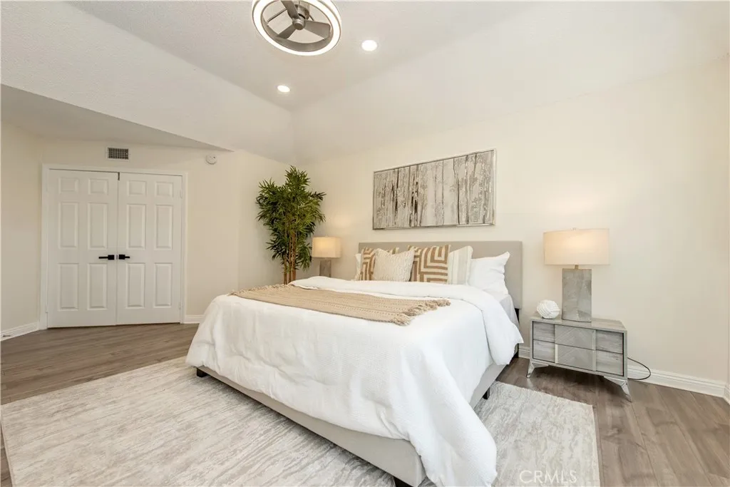 Additional image 24 of 19 Alabaster, Irvine, CA 92614