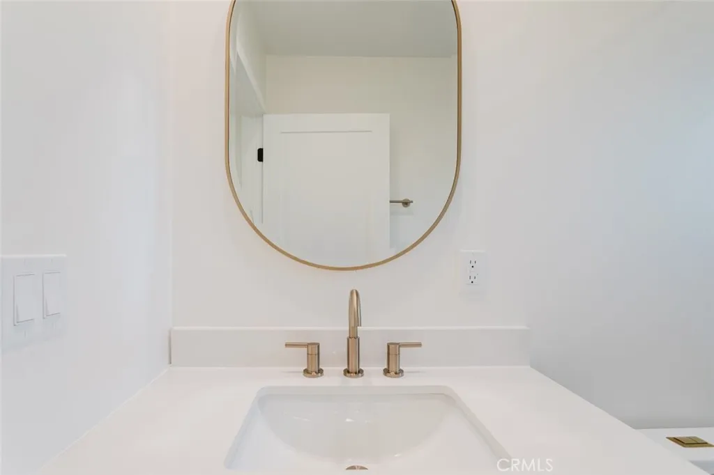 Additional image 54 of 941 Sherlock Drive, Burbank, CA 91501