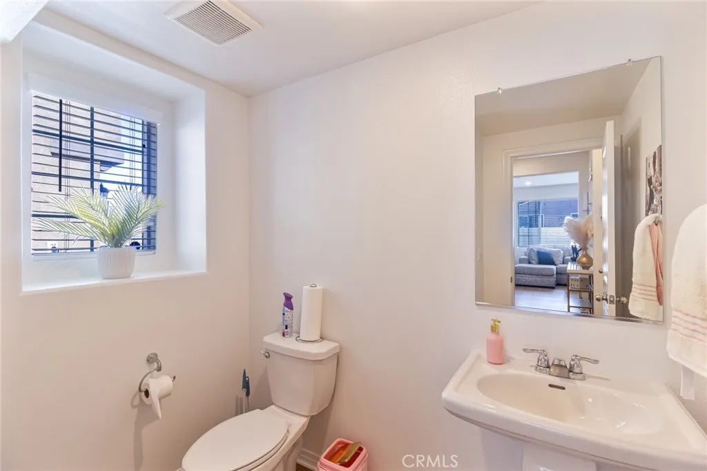 Additional image 9 of 2448 Powell, Rialto, CA 92377