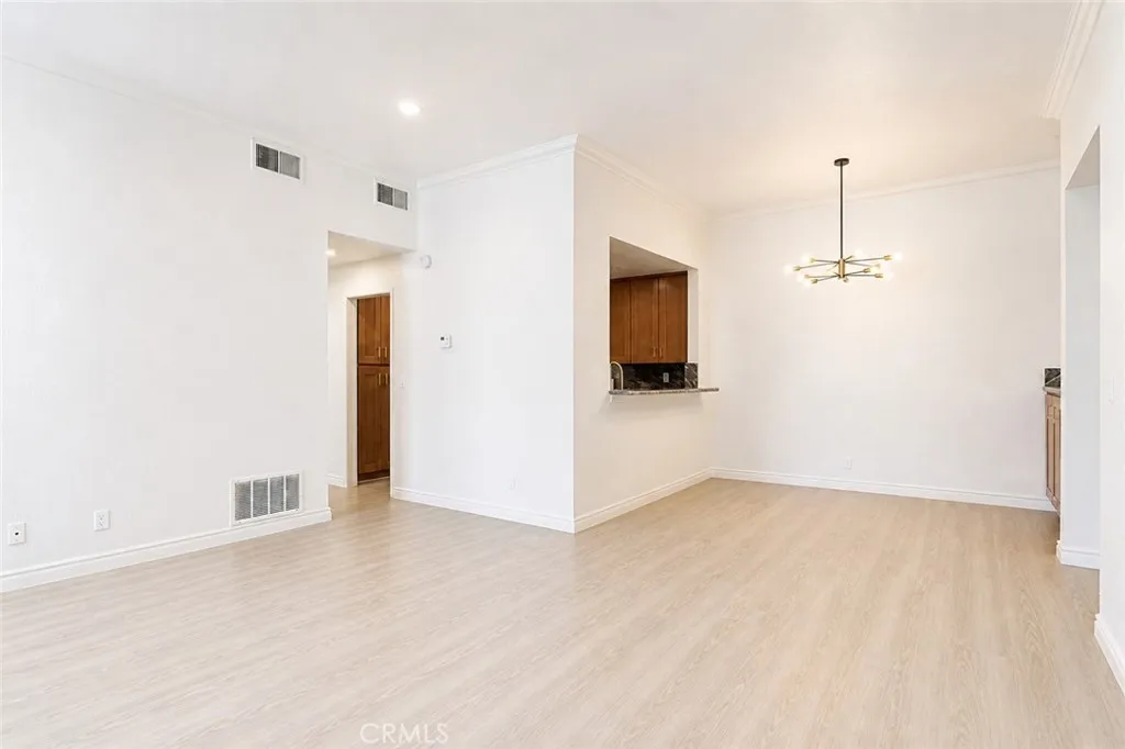Additional image 43 of 10470 Riverside Dr Unit 102, Toluca Lake, CA 91602