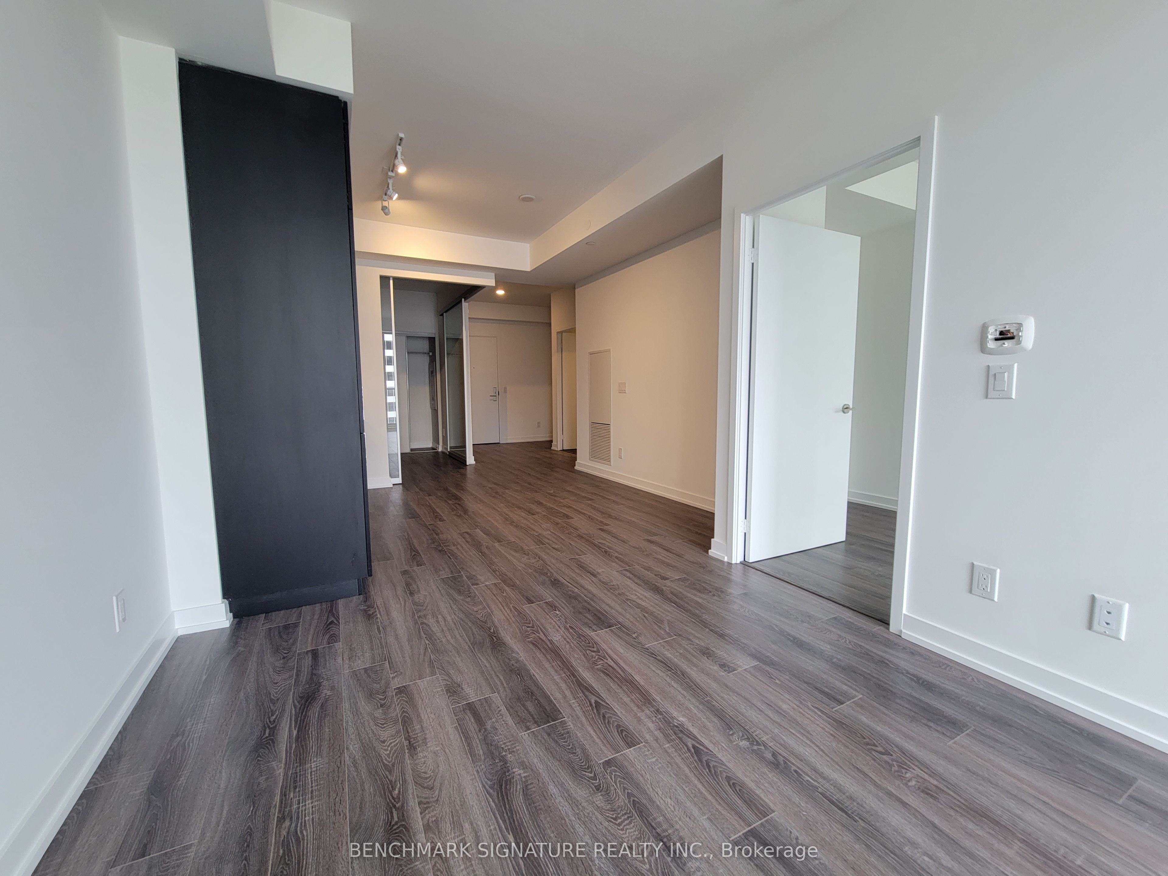 Additional image 5 of 2507-20 Edward Street, Toronto, ON, M5C 0C5
